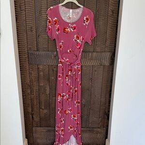 LATCHED MAMA Maxi Dress in Pink Floral